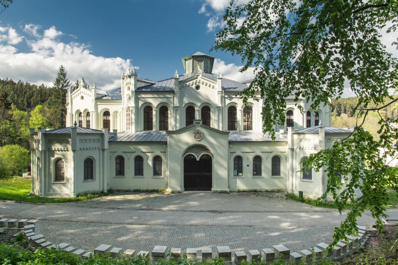 Apartmany Tachov - Couple Exterior photo
